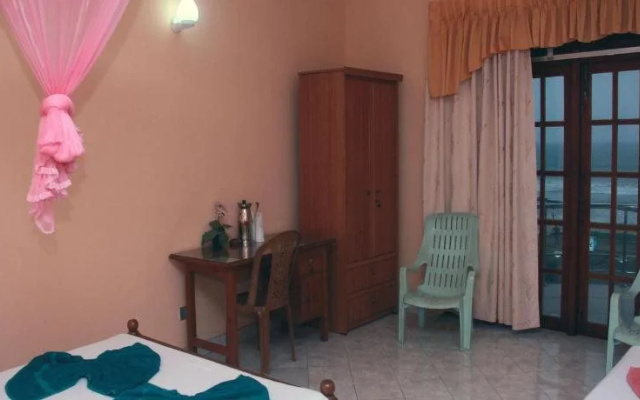 Mayura Beach Resort
