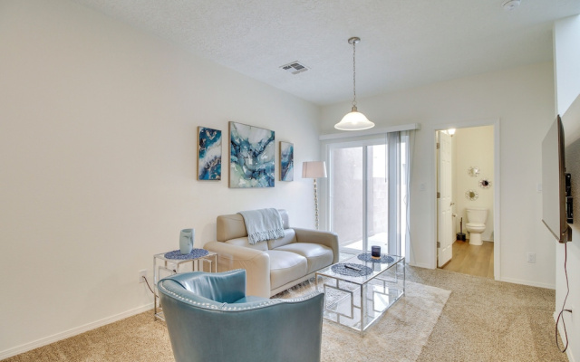 4 Mi to Unm: Convenient Albuquerque Townhome!