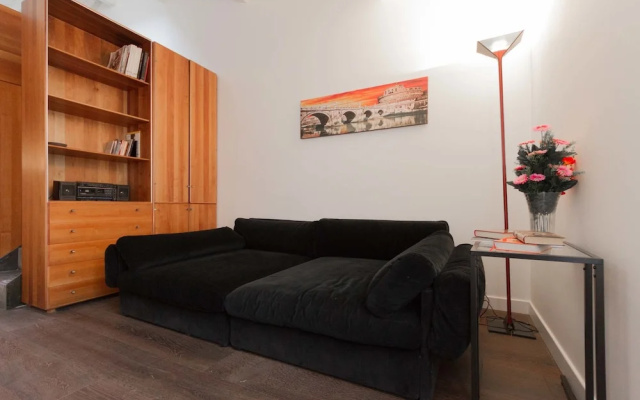 Borgo Pio Vatican Apartment