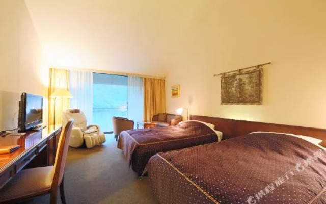 Daisen Lake Hotel