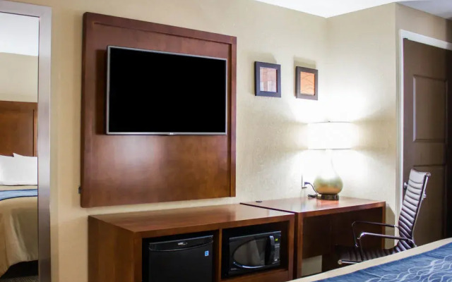 Comfort Inn Jamaica