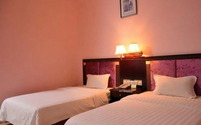 Yunfu Xinxing Lido Hotel