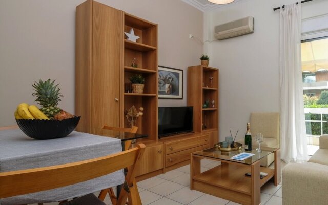 40m² homm Glyfada Apartment, Tataki street 2