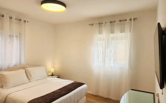 Melony Apartents Eilot Street Al Hyam