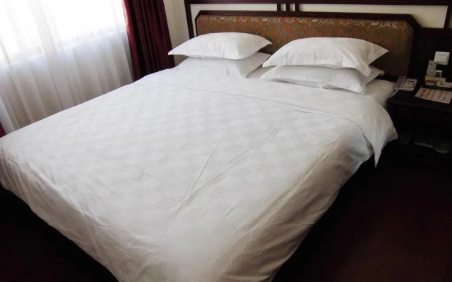 Yifeicui Villa Hotel - Tengchong
