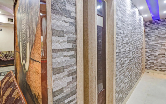 OYO 75137 Hotel Shree Narayan Regency