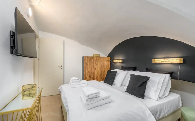 Nina Luxury Apartment