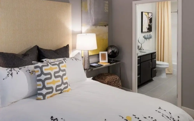 Global Luxury Suites at Park Crest Lofts