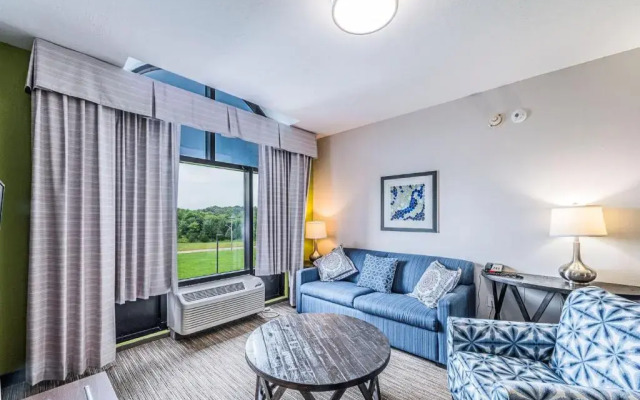 Holiday Inn Express & Suites Franklin KY by IHG