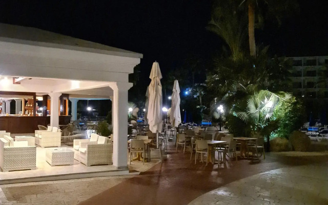 Nissiana Hotel