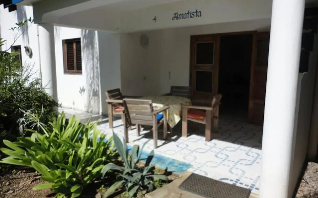 El Flamboyan Apartments