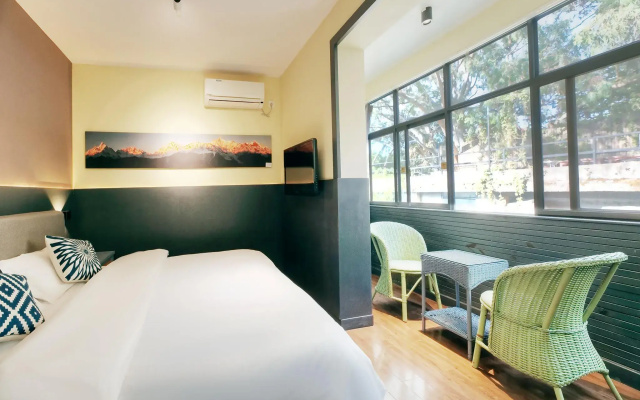 Upland International Youth Hostel