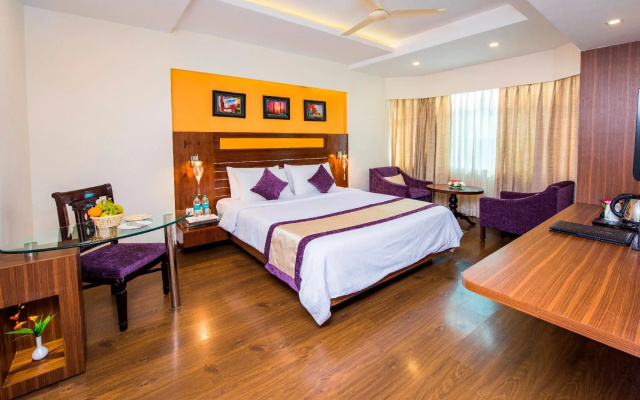 Hotel Swosti Grand