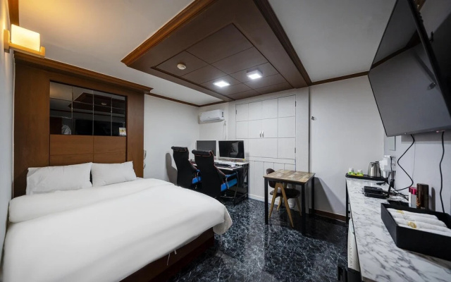 Incheon (Juan) Hotel 3&4