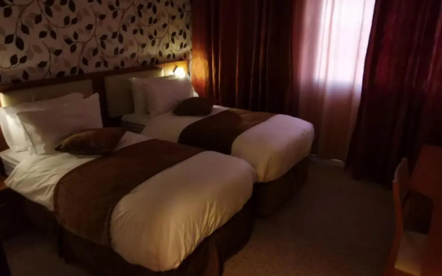 Sama Paris Hotel