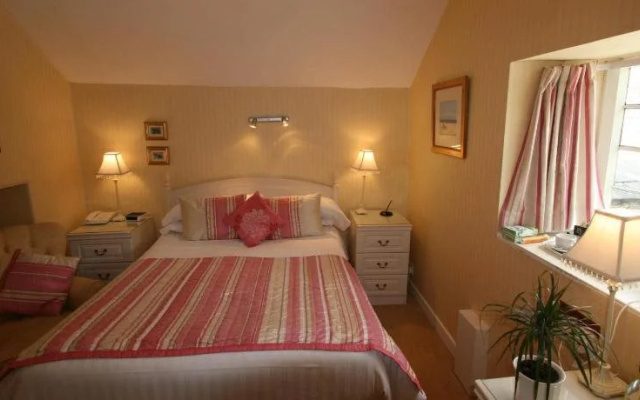 Pen-Y-Dyffryn Country Hotel