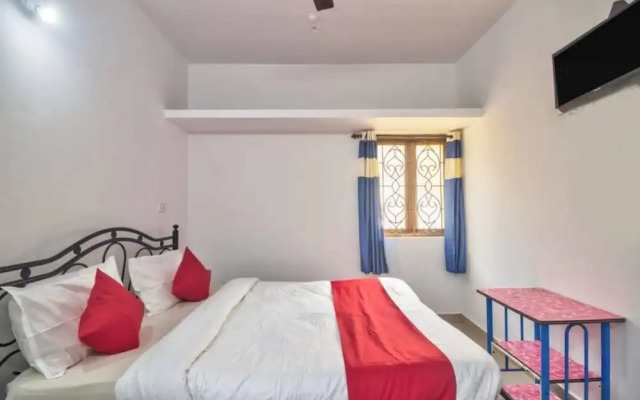 OYO Premium Calangute Holiday Street