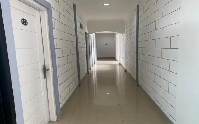Rays Hotel & Residence