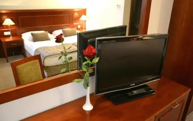 Hotel Cateski dvorec
