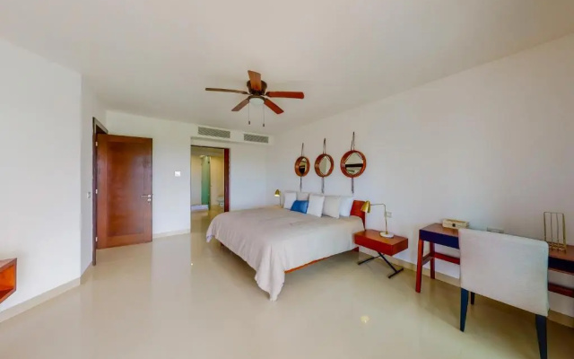 Hakuna Matata 725N at Mareazul Beachfront