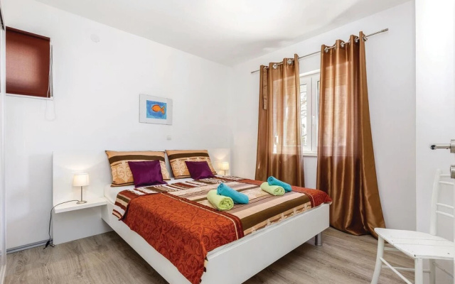 Nice Home in Dramalj With Wifi and 1 Bedrooms