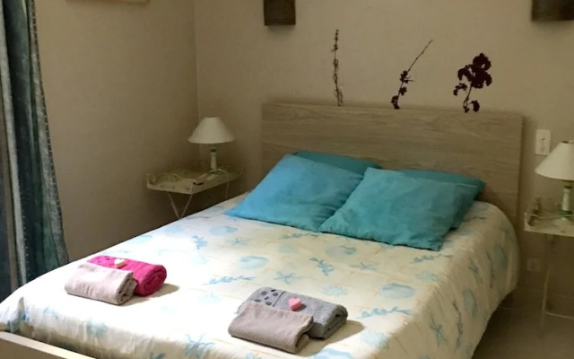 Apartment With 3 Bedrooms in Nans-les-pins, With Wonderful Mountain Vi