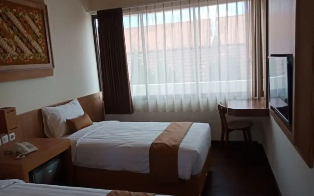 Hotel Parangraja