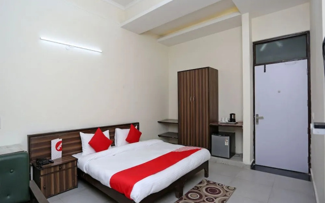 OYO 14100 Hotel D Meridien