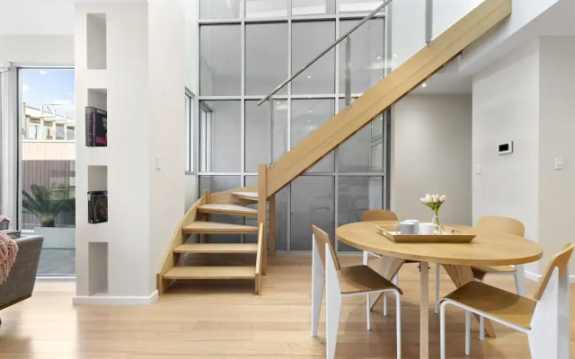 Hotham 2Bdr North Melbourne Apartment