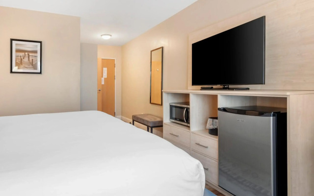 Casco Bay Hotel Portland Airport - Maine Mall, an Ascend Collection Hotel