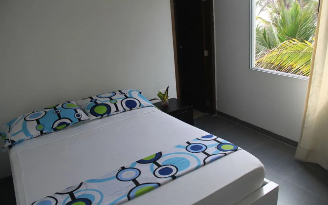 Hotel Los Tambos Del Caribe Beach