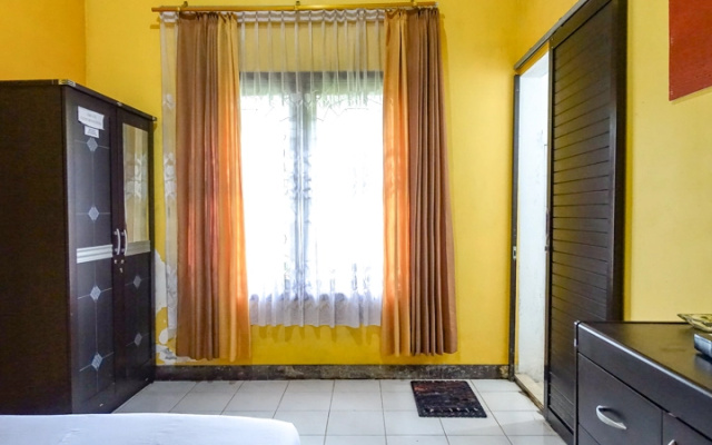 Pondok Sariqu Sunset Road RedPartner