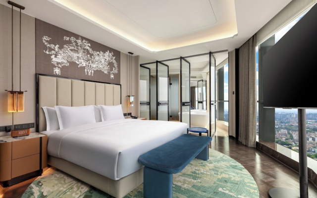 HUALUXE Zhongshan City Center
