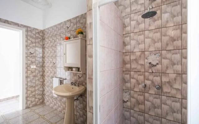 Sunny Haven Villa In Torre Lapillo