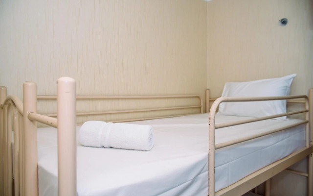 Nice And Spacious 3Br At Kondominium Golf Karawaci Apartment