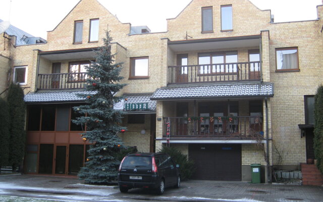 Отель A5 парковка