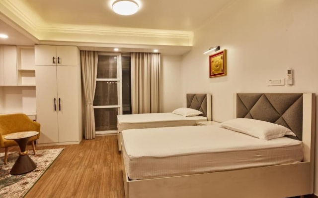 Luminous Apartments & Suites