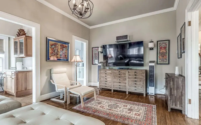 Stylish 3-bedroom Home in Tulsa