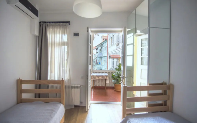 Апартаменты Meidan Suites
