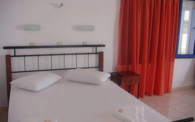 Paralia Rooms