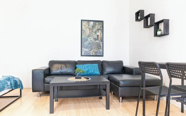 Stylish 1BR Apartment Meidling Center