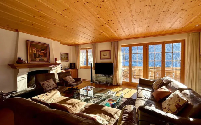 Apartment in Gstaad With Stunning Mountain Views