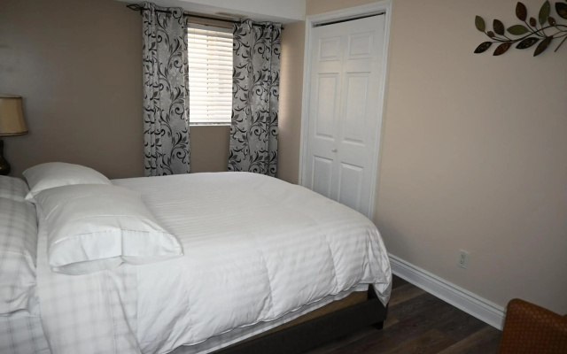 Elgin Suite