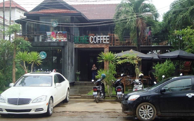 The World Guesthouse