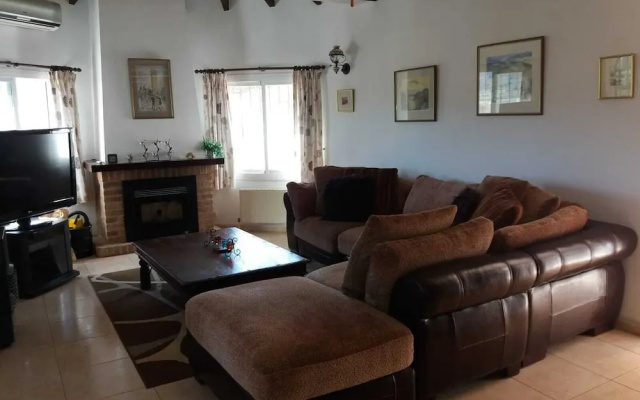 Spanish Villa in Stunning Location - Jalon Valley