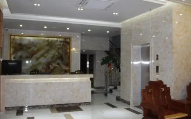 Linjiang Hotel