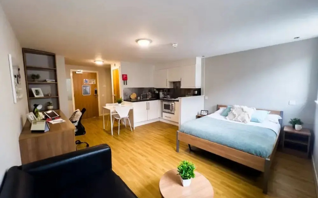 Student Only Panmure Court