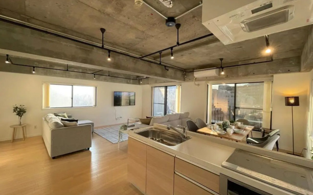 Spacious Family apartment next to Peace Park