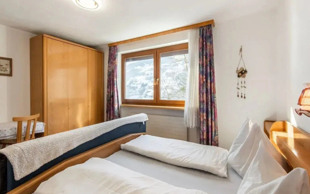 Chalet in Hainzenberg Near Ski Slopes