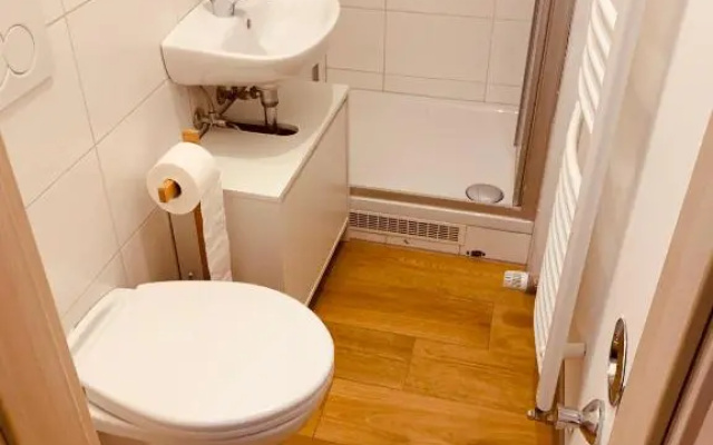 Felix Living 1, Modernes Apartment Fur 2 Personen, Innenstadt, Smart Tv, Parkplatz